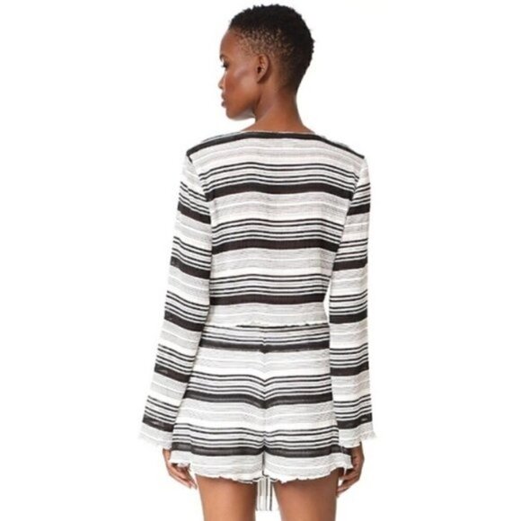 finders keepers Pierre Top XS NWT Black Stripe Micropleat Australia Label - Picture 12 of 13